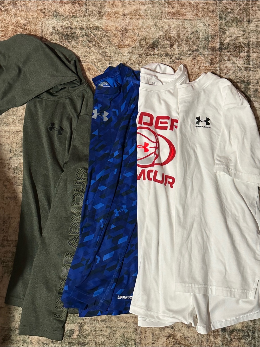4 youth Under Armour bundle